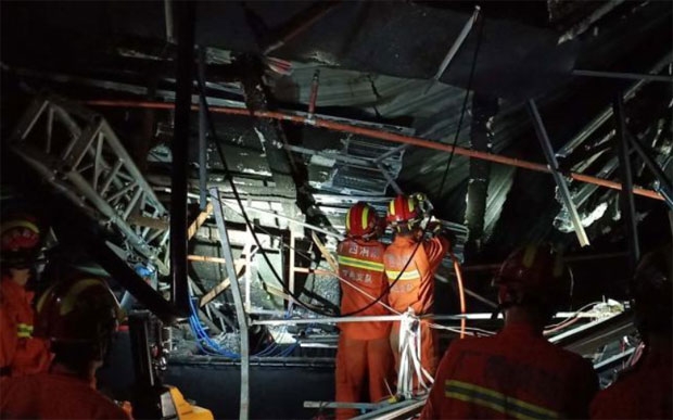 광시좡족자치구 구조당국은 20일 광시좡족자치구 서부 바이써시 유장구에 위치한 술집의 철골구조물이 무너지면서 2명이 사망하고 83명의 부상자가 발생했다/사진=광시좡족자치구 구조당국 공식 위챗