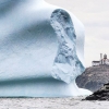 타이타닉호 침몰 해안…집 앞으로 떠밀려온 ‘거대 빙산’