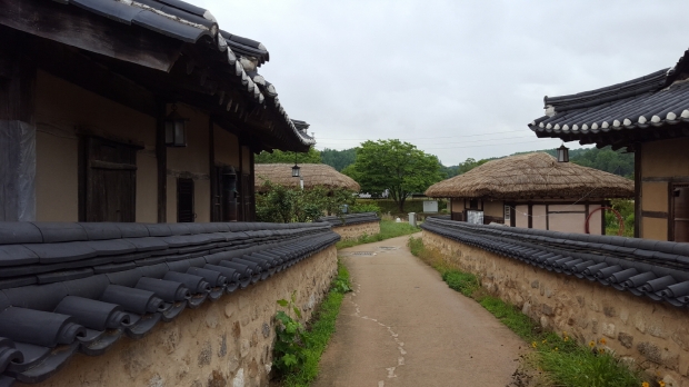 조선 중, 후기 양식의 고택이 무섬마을에는 많이 있어 흡사 과거로 돌아온 듯 하다