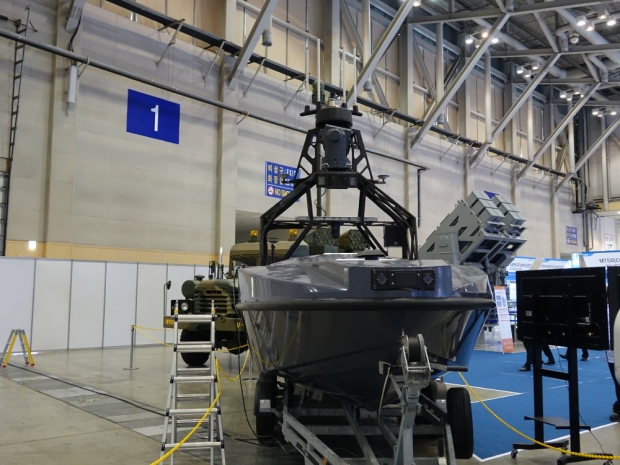 해검은 길이 8m에 무게 3t로 디젤엔진을 동력으로 워터제트 추진방식을 사용한다 (사진=김대영)