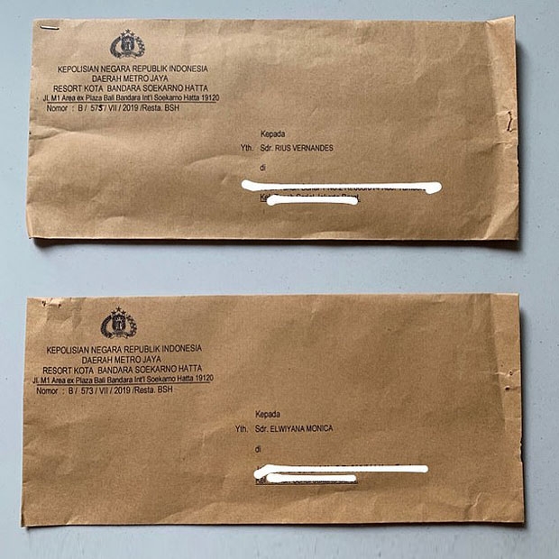 베르난데스는 16일 “가루다인도네시아항공이 나와 내 약혼녀를 명예훼손으로 고소했다”고 폭로했다. 인도네시아경찰청에서 날아온 소환장을 함께 공개했다.