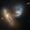 [우주를 보다] 두 은하의 충돌이 빚어낸 아름다운 춤사위