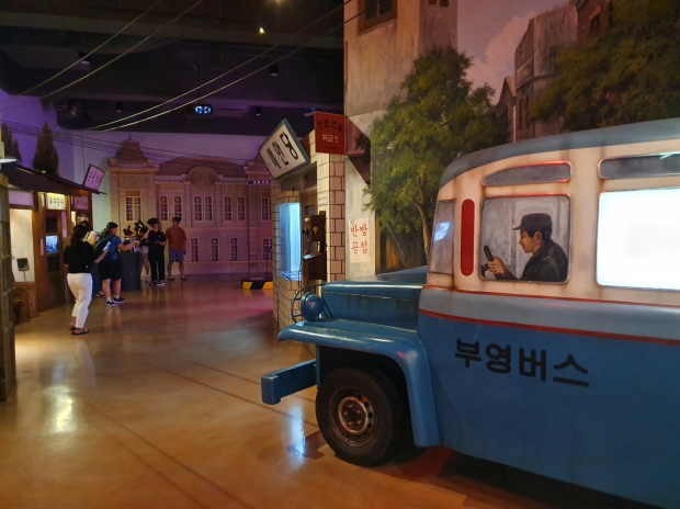 대구 골목 투어 중에서 가장 많은 인기를 누리는 향촌문화관 내의 전시장 모습. 대구 도심 옛 모습을 재현해 놓았다