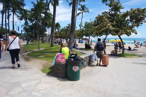 와이키키 해변과 노숙자의 모습