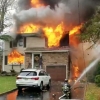 가정집 지붕으로 추락한 美 경비행기…거대 화염에 ‘잿더미’