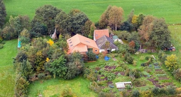 6남매가 발견된 농장