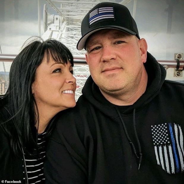 브라이언과 켈리 호나데이 부부(사진=브라이언 호나데이/페이스북)