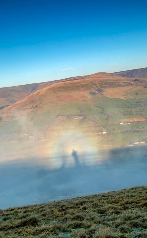 영국의 사진작가 리 하우들이 찍은 ‘브로켄의 요괴’ 현상