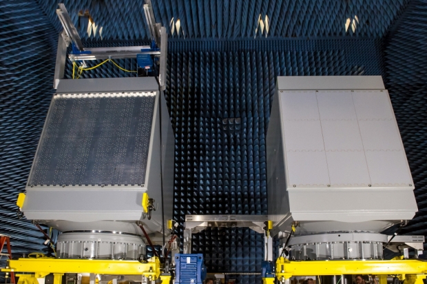 미 레이시온사는 스파이-6 레이더를 소개한 바 있으며, 우리 해군의 대형수송함-Ⅱ 사업에 스파이-6(V)2 레이더를 제안하고 있는 상황이다 사진=미 레이시온사