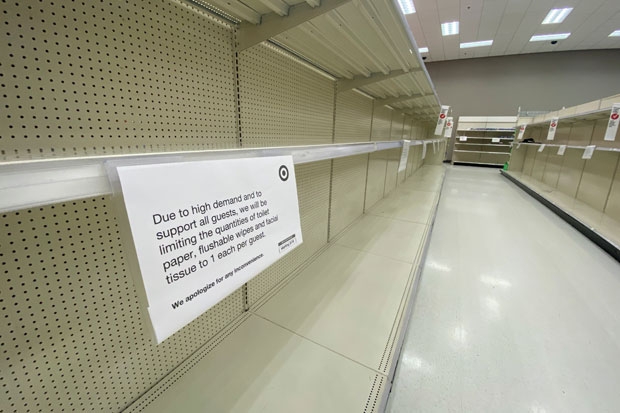 29일(현지시간) 미국 캘리포니아주의 한 마트 화장지 매대가 텅 비어 있다./사진=로이터 연합뉴스