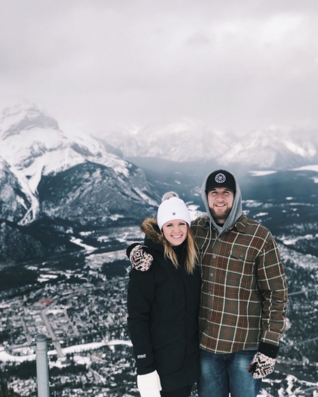 섄탈 멜란슨(왼쪽)과 오스틴 먼포트가 캐나다에서 촬영한 사진. (사진=tragedytolove/인스타그램)