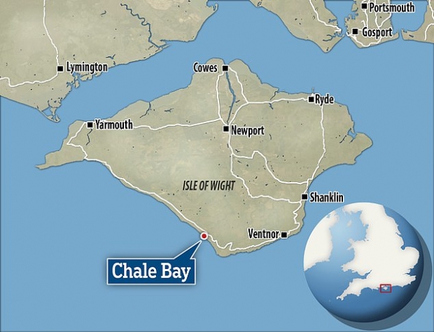 이번 암모나이트 화석이 발굴된 와이트섬 샬레만의 위치.