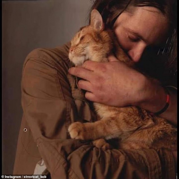 제임스 보웬은 밥의 죽음에 대해 “내 삶에서 빛이 꺼진 것 같다”고 말했다.(사진=스트리트캣_밥/인스타그램)