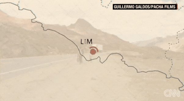 페루 여성 탐보가 코로나19 여파로 수도 리마를 떠나 고향까지 걸어서 돌아간 여정을 지도에 표시한 영상