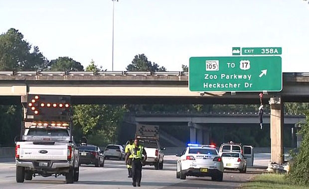 잭슨빌보안관사무소 소속 마이크 윌리엄스는  “반(反)경찰 정서를 격화시키고 사회 분열을 조장하려는 의도”라면서 “모욕적인 린치나 다름없다”고 강조했다./사진=ABC뉴스 캡쳐