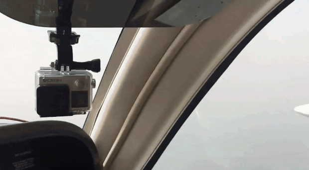 25일 경비행기를 타고 플로리다 주도인 탤러해시 상공으로 올라간 베이뉴스9 기자 트로이 킨지는 해당 지역이 사라하 먼지구름 영향권에 들어서 시야 확보가 어려운 상태라고 전했다./사진=트로이 킨지 트위터