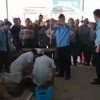 [여기는 중국] 뱀술 팔던 男, 공연 중 뱀에 물려 현장서 즉사