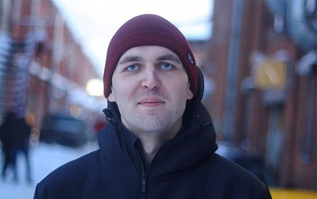 우크라이나 출신의 러시아 래퍼로 활동한 남성(사진)이 숨진 채 발견된 가운데, 사망한 남성의 아내는 남편의 시신을 훼손한 혐의로 체포됐다.