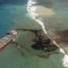 기름 1천톤 유출 日선박 “큰 폐 끼쳐”…모리셔스 환경비상사태 선포