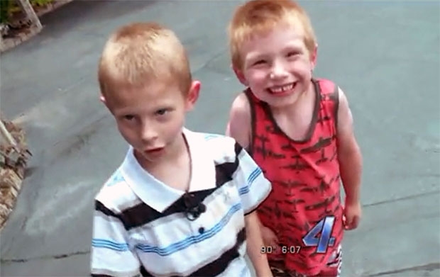 소년은 과거에도 한 차례 방송에 출연한 적이 있다. 당시 6살 나이로 한 살 터울의 남동생 브라이슨과 함께 인터뷰에 응한 소년은 “동생과 같이 살고 싶다”라는 뜻을 내비쳤다. 사진은 2017년 방송 출연 당시 형 조던(왼쪽)과 동생 브라이슨(오른쪽)의 모습.