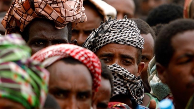 사우디아라비아로 향하는 아프리카 이민자들의 행렬(사진=로이터)