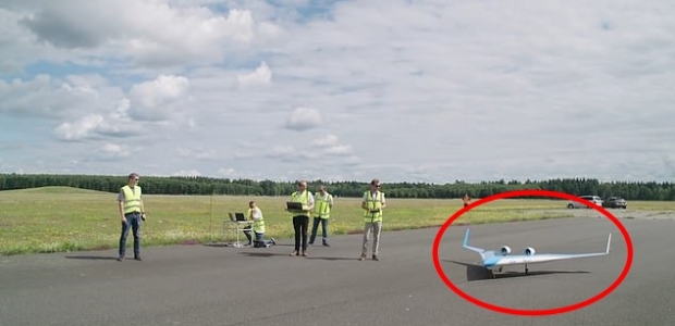 공기역학적 특성을 살린 V자 형태의 차세대 비행기 ‘플라잉 브리’(Flying V)의 축소 모델이 시범비행을 성공적으로 마쳤다