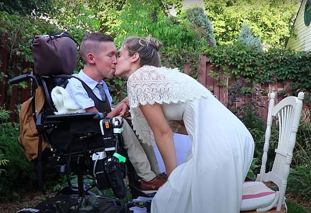 사진=한나 옐워드 유튜브