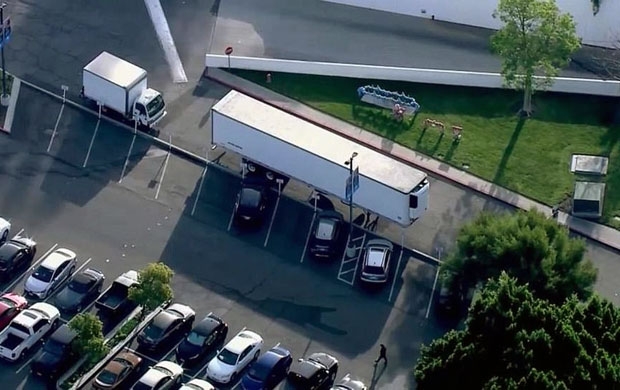 16일 ABC뉴스는 캘리포니아주가 시신가방 5000개와 냉동트럭 60대를 대기시켰다고 보도했다.