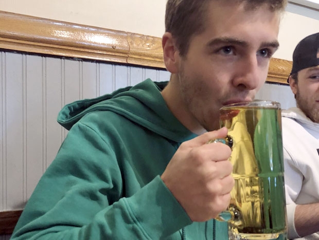 사진=매트 굿맨 트위터