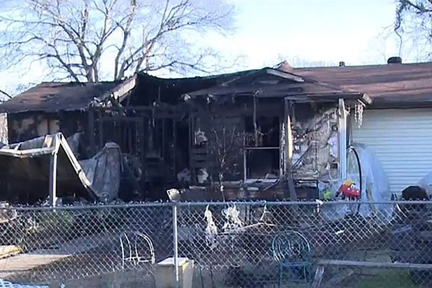 와코소방당국은 “대형 화재였다. 재산 대부분이 화재로 소실됐다. 다행히 인명 피해는 없었다. 살아있는 것 자체가 천운”이라고 밝혔다./사진=KWTX