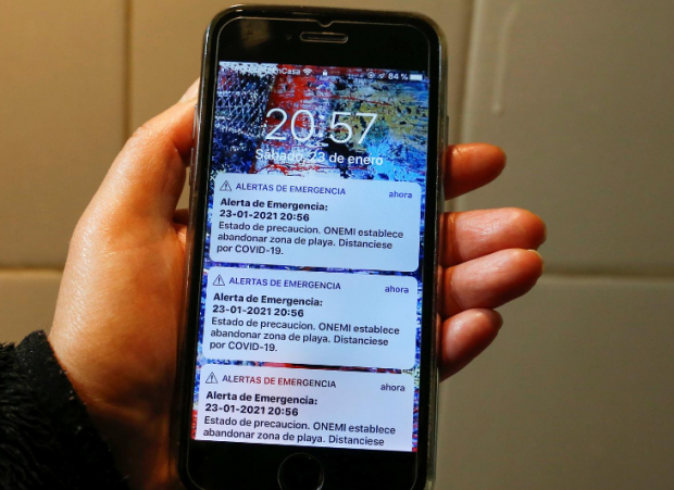 칠레 재난방재청이 잘못 보낸 안전재난 메시지 (사진=로이터 연합뉴스)