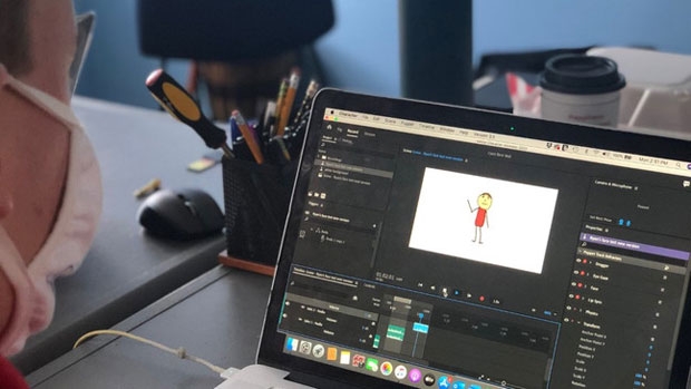 로리는 자신이 애니메이션과 IT 분야에 관심이 많다며 관련 일자리를 구하고 있다고 밝혔다.