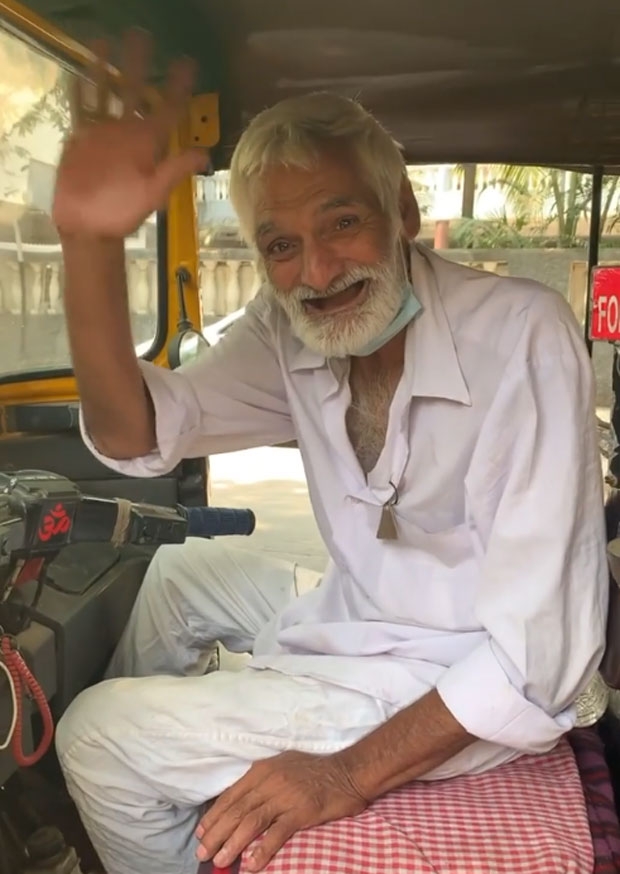 모금 소식을 접한 할아버지는 어쩔 줄을 몰랐다. 할아버지는 22일 휴먼스 오브 봄베이를 통해 감사를 전하며 눈물을 글썽였다. 휴먼스 오브 봄베이 역시 할아버지가 이제 거리 생활을 청산하고 지붕 밑에서 잠을 청하며 안정적으로 손자손녀를 교육할 수 있게 됐다고 감사를 표했다.