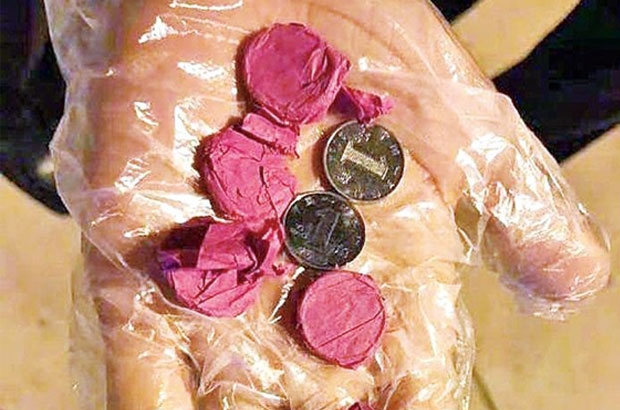 16일 저녁 7시쯤, 산둥성 웨이팡에서 광시좡족자치구 구이린으로 향할 예정이던 베이부완항공(GX에어라인) GX8814편 여객기 이륙이 돌연 취소됐다. 누군가 여객기에 동전을 투척한 게 화근이었다.