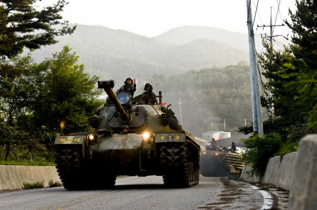 1980년대에는 측풍감지기가 포함된 전자식 사격통제장치가 국내 개발되어 M48A3K/A5K 전차에 장착된다. 사진=국방부