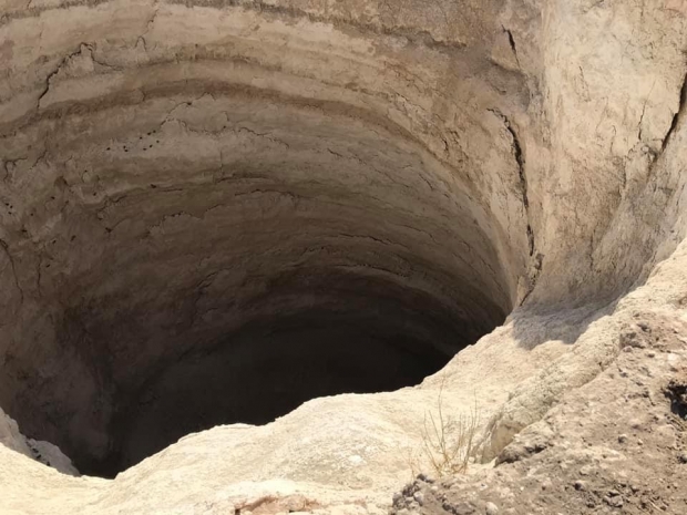 지난해 9월 터키 주민 야샤르 에렌이 촬영한 함몰 구멍의 모습.(사진=페이스북)