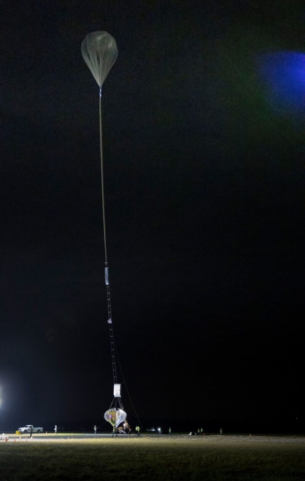 스페이스 퍼스펙티브의 여객 풍선 시험 비행 현장