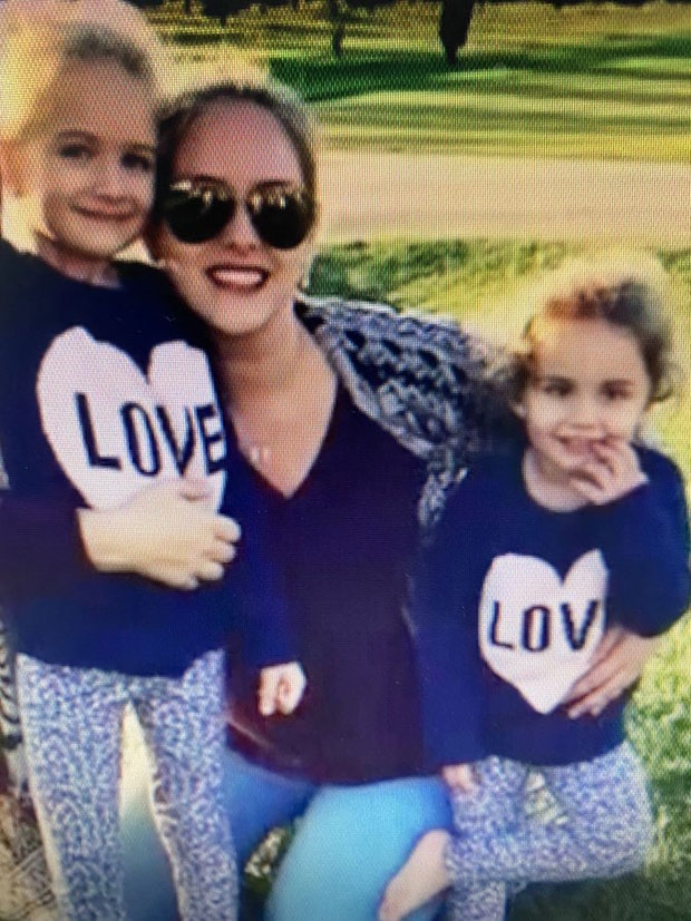 마이애미 비치로 여행을 갔다가 변을 당한 안타까운 관광객 소식도 전해졌다. 파라과이 국민 소피아 로페즈는 어린 두 딸들과 여행 중 사고를 당했으며, 세 사람 모두 소재가 파악되지 않았다.