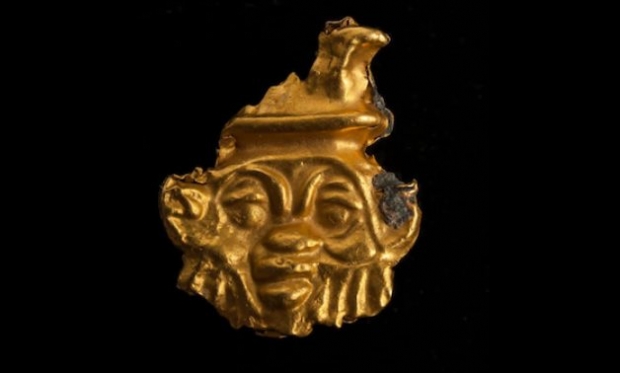 고대 수중 도시에서 발견된 유물 중 일부