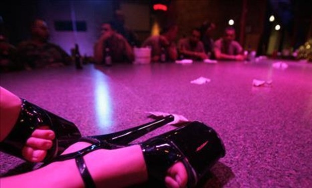 지지자는 스트립클럽의 존재가 뉴욕시의 성범죄 감소로 이어졌다는 것을 시사하는 프린스턴대학교 연구 결과를 첨부하며 성매매 처벌 반대 의견을 표명했다.