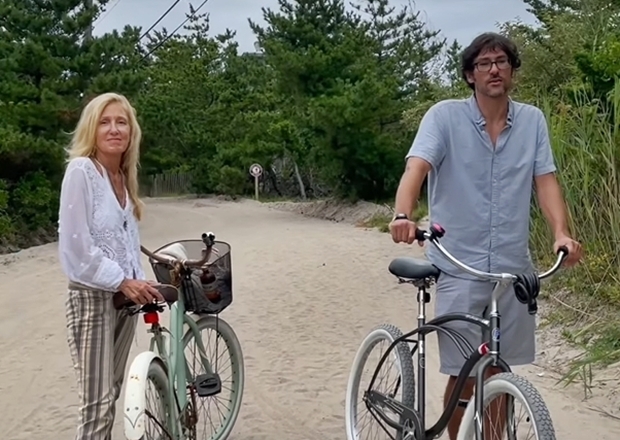 백인 남녀는 끝까지 “무슨 일을 하느냐, 어디 출신이냐, 왜 이 마을에 있느냐, 다른 동네 가서 애들 괴롭혀라”라는 인종차별적 모욕을 퍼붓다 곧 현장을 떠났다.