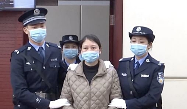 지난해 12월 열린 사건 심리에서 라오룽즈는 “남자친구 강요에 의해 어쩔 수 없이 범행에 가담했으며, 누구도 죽일 의도가 없었다”고 주장했다.