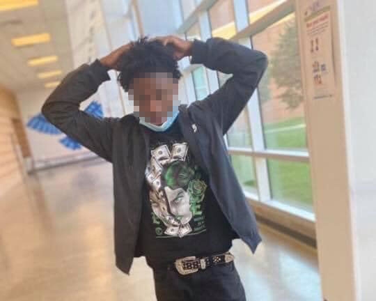 차량 총격 사건으로 숨진 16세 남학생의 생전 모습.