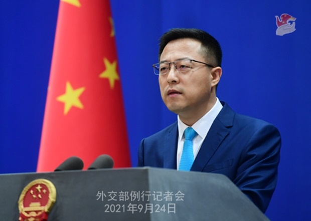 24일 정례 브리핑에서 팩트 시트 관련 입장을 전하는 자오리젠 중국 외교부 대변인
