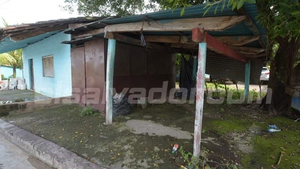 소년의 아버지는 일용직 노동자로 일하며, 어머니는 공원에서 간식을 팔며 생계를 꾸렸다./사진=엘살바도르닷컴