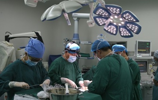 중국의 적법한 장기이식 수술 모습./신화=연합뉴스