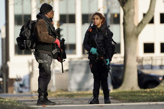 에릭 조던(50)과 그의 어린 딸 제이드. 사진=AP 연합뉴스