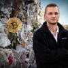 4650억원 가치 ‘비트코인 든 하드’ 실수로 버린 英남성의 근황