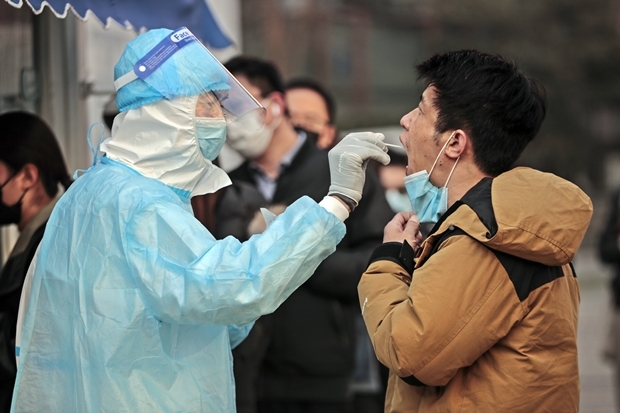 14일 중국 베이징 코로나19 검사소./EPA연합뉴스