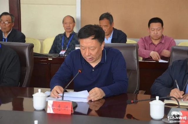 1971년 생의 친 씨(사진)는 그의 부친이 상무위원회 부주임으로 있는 윈청시 중급인민법원 판공실 주임, 당 위원회 부서기 등을 잇따라 역임하며 승승장구한 청년 지도자로 불려왔다./사진=베이징청년보